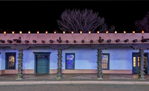Palace of the Governors at night, Dec. 26, 2021; 105 W Palace Avenue, Santa Fe Historic District