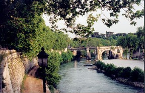 Tiber River, Rome, Italy