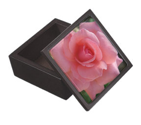 Pink-rose-gift-box